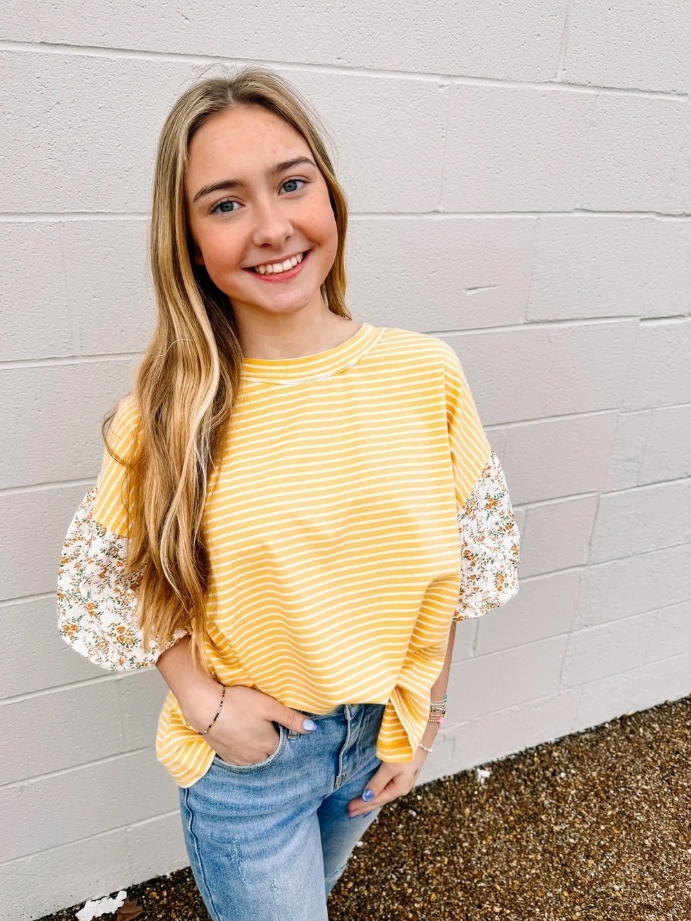 Oversized Striped Puff Half Sleeve Tee with Floral Details L New